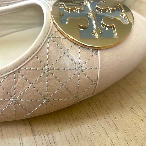 TORY BURCH  (BRAND-NEW ) - Picture 9 of 9